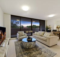 HomeHotel Spacious Luxury Apt Next to Shopping - New South Wales Tourism 