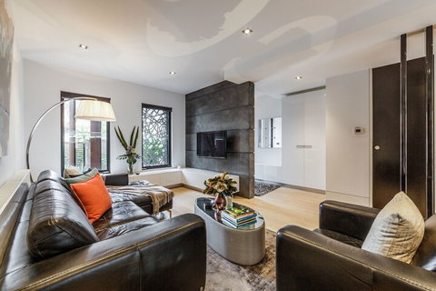 Luxury Designer Townhouse Parking - New South Wales Tourism  2