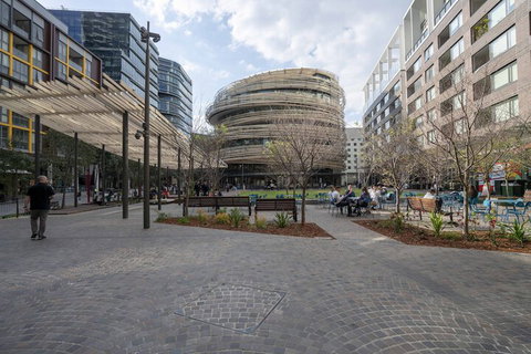 Luxury Apartment In Darling Harbour - New South Wales Tourism  1