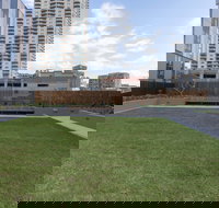 Modern Apartment in Darling Harbour - New South Wales Tourism 