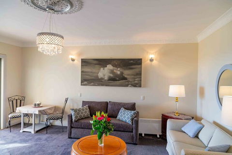 Angaston House - New South Wales Tourism  6