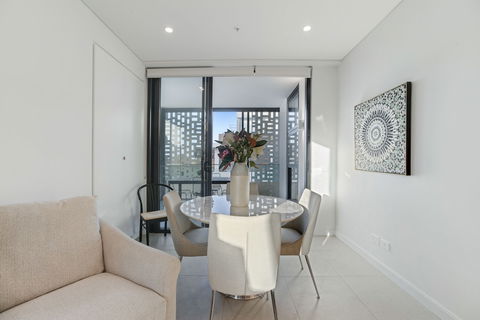 HomeHotel Boutique & Luxurious Apartment Super Clean - New South Wales Tourism  0
