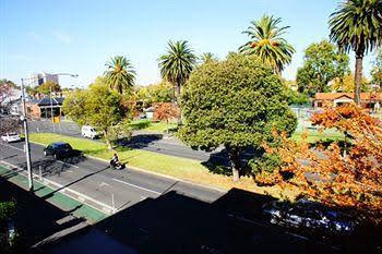 Eastern Townhouse Serviced Apartment - New South Wales Tourism  0