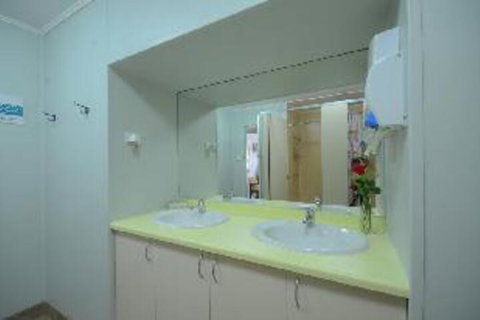 Travellers Rest Guesthouse - New South Wales Tourism  0