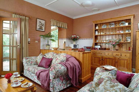 Amandas Cottage 1899 - New South Wales Tourism  3