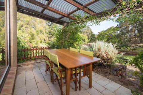 Trastevere Cowaramup Farm House - New South Wales Tourism  2