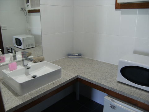 Regency Court Motel - New South Wales Tourism  5