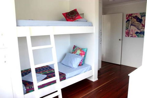 Yeppoon Beachhouse - Hostel - New South Wales Tourism  7