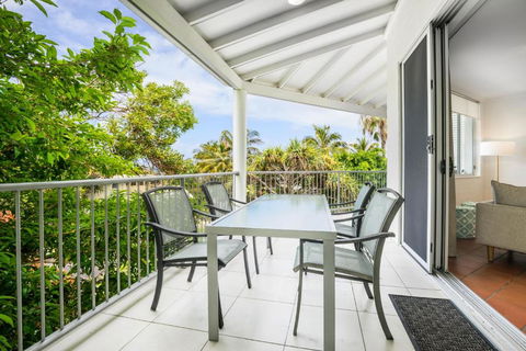 Modern & Comfortable Apartment Close To The Beach - New South Wales Tourism  1