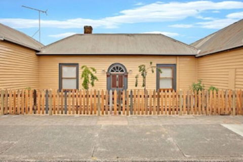 Robinson Cottage - New South Wales Tourism  0