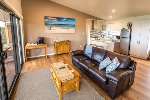 Sea Dragon Lodge & Villas - New South Wales Tourism  5