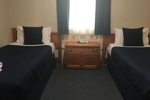 Breakout Motor Inn - New South Wales Tourism  7