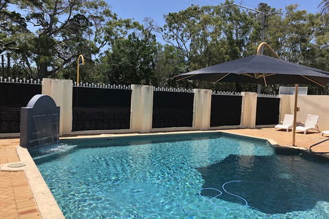 Hervey Bay Motel - New South Wales Tourism  2