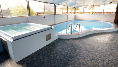 Olde Tudor Hotel - New South Wales Tourism  5