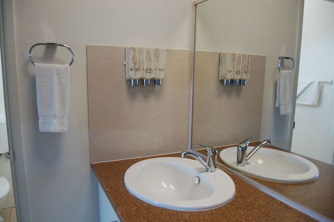 Slipway Hotel Motel - New South Wales Tourism  3
