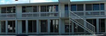 Slipway Hotel Motel - New South Wales Tourism  0