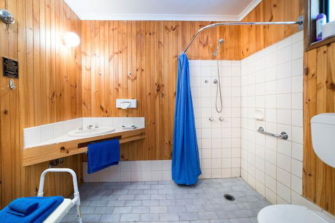 Kookaburra Motor Lodge - New South Wales Tourism  4