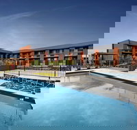 Mid City Warrnambool - New South Wales Tourism 