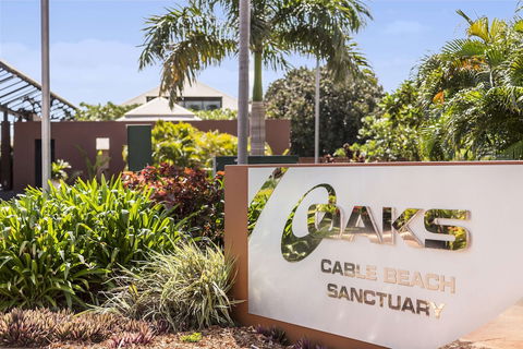 Oaks Cable Beach Resort - New South Wales Tourism  1
