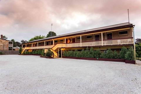 Berrima Bakehouse Motel - New South Wales Tourism  1