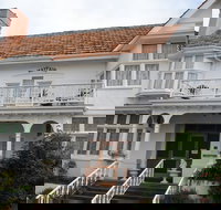 Motel Mayfair on Cavell - New South Wales Tourism 