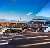 Nightcap at Sandringham Hotel - New South Wales Tourism 