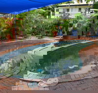 Coconut Grove Holiday Apartments - New South Wales Tourism 