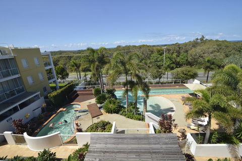 Seachange Coolum Beach - New South Wales Tourism  2