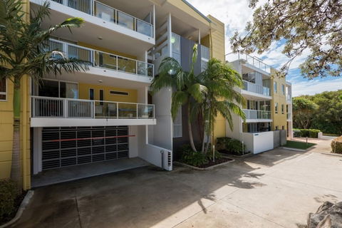 Seachange Coolum Beach - New South Wales Tourism  1