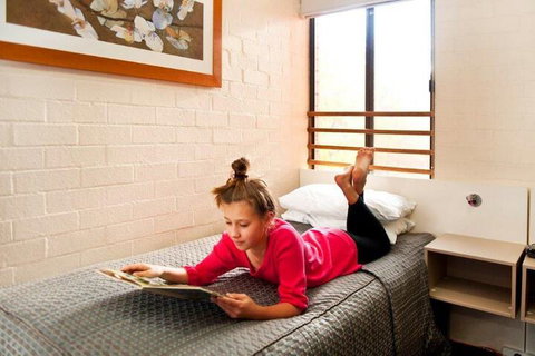 Oxley Court Serviced Apartments - New South Wales Tourism  5