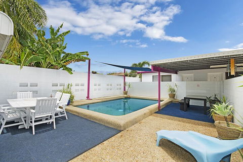 Townsville Holiday Apartments - New South Wales Tourism  1
