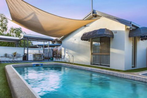 Townsville Holiday Apartments - New South Wales Tourism  0