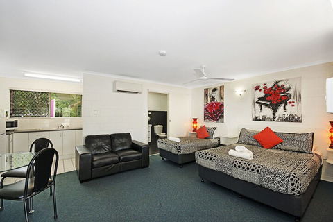 Townsville Holiday Apartments - New South Wales Tourism  3