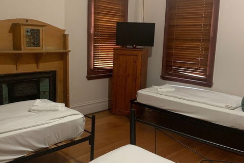 Burwood Bed And Breakfast - New South Wales Tourism  4