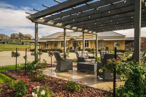 Tallawarra B & B - New South Wales Tourism  1