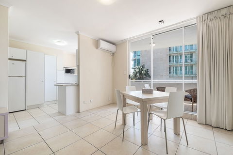 Carlton Apartments - New South Wales Tourism  2