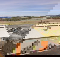 Anchors Port Campbell - New South Wales Tourism 