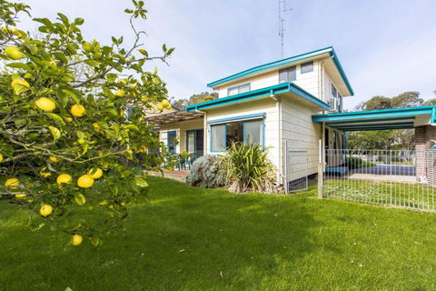 HOLIDAY On NAUTILUS INVERLOCH - New South Wales Tourism  5