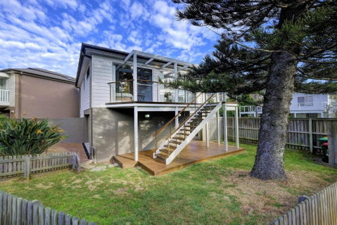 BEACH BAY BEE PET FRIENDLY - New South Wales Tourism  6