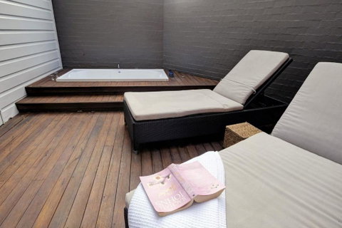 BEACH BAY BEE PET FRIENDLY - New South Wales Tourism  4