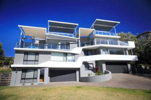 Boomerang Breeze 1 - New South Wales Tourism  5