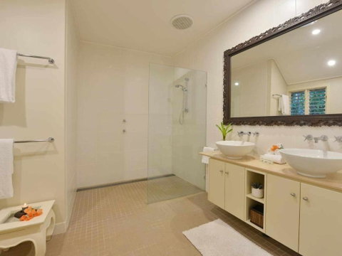 Garden Villa On Murphy - New South Wales Tourism  5