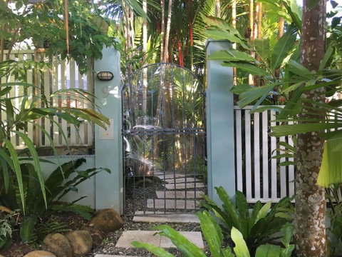 Garden Villa On Murphy - New South Wales Tourism  4