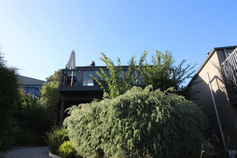 Breakers Holiday House - New South Wales Tourism  2