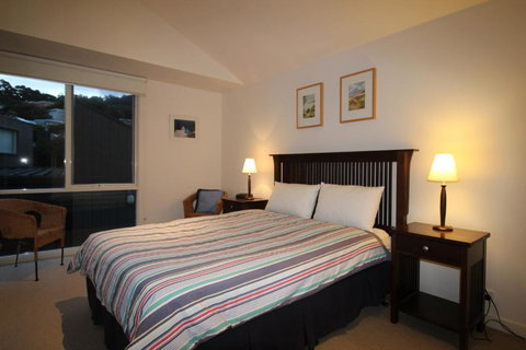 Breakers Holiday House - New South Wales Tourism  5