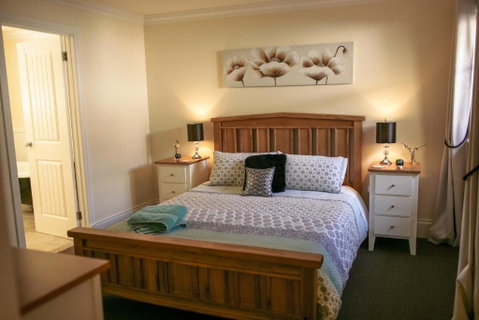Quiet Escapes Cottages - New South Wales Tourism  3