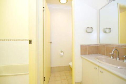 Gowrie Avenue Bay Parklands Townhouse 04 2 - New South Wales Tourism  2
