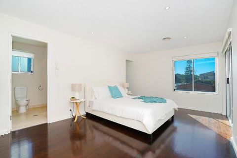 Perfect Beach Front Duplex The Entrance North - New South Wales Tourism  3
