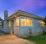 The Entrance North Lakeside Cottage - New South Wales Tourism 