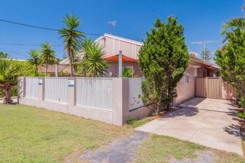 Yamba Daze Sunset Pet Friendly - New South Wales Tourism  4